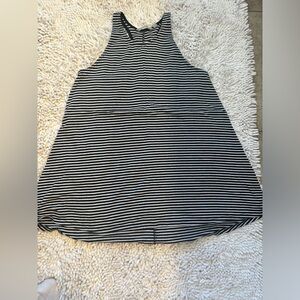 Athleta flowy racer tank